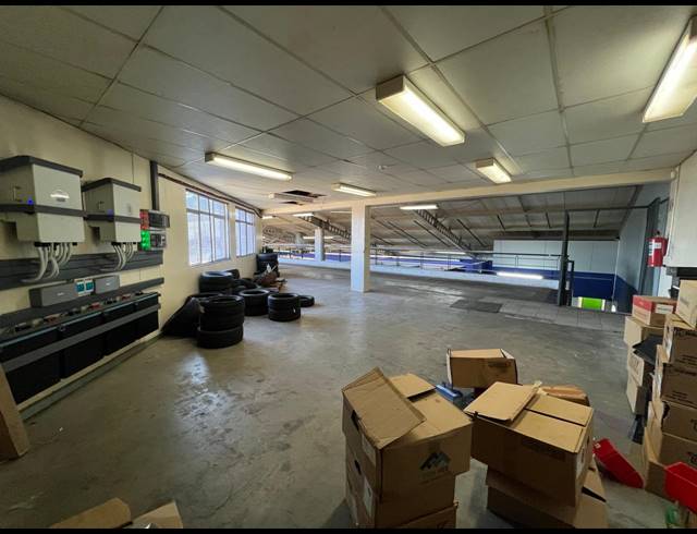 684M² WAREHOUSE TO LET IN STRIJDOMPARK